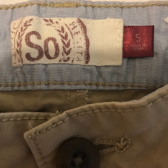 Tan shorts - Picture 2 of 3